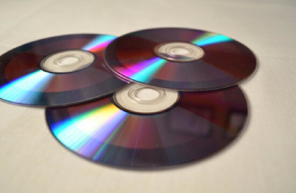 Can You Play Music CDs Or DVDs On PS5